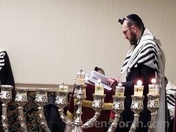 Chanukah Lighting: 1. Shabbos Chanukah When Travelling 2. Heating Sufganiot on Shabbos